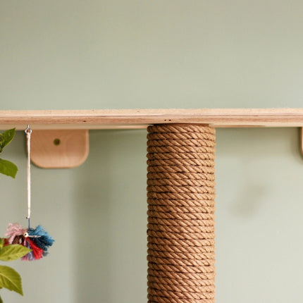 House of Meows – Vertical Climb & Scratch Perch