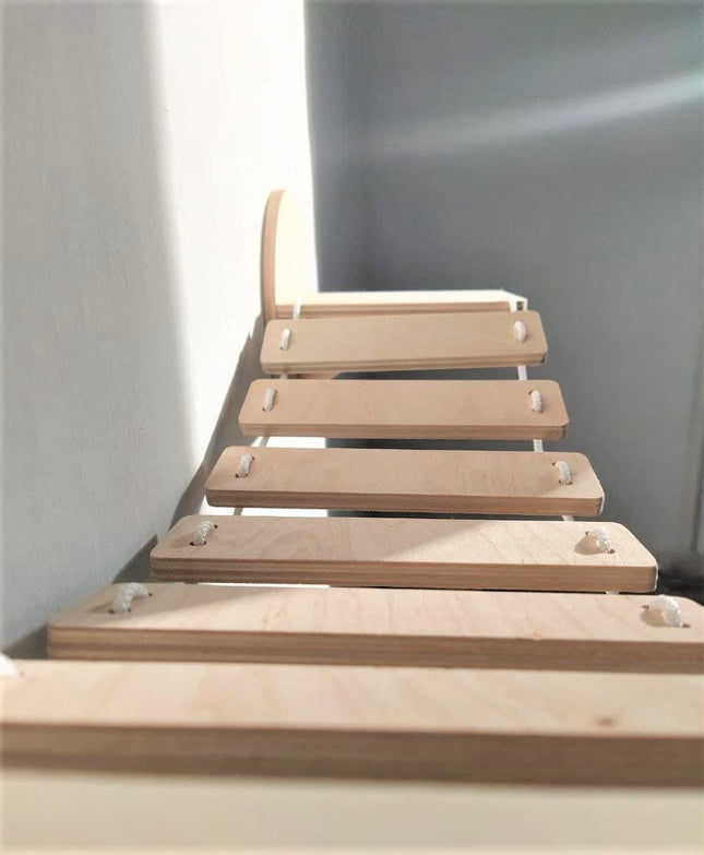 House of Meows – Modern Cat Wall Bridge with attached Shelves
