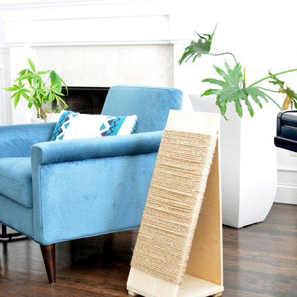 House Of Meows – Triangular Cat Scratcher