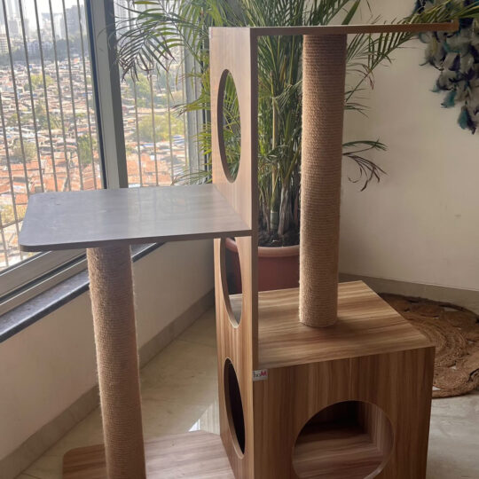 HOM Oscar Modern Cat Tree With Sisal Jute Scratcher
